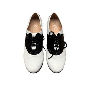 Ellie Women’s Black and White Leather Women's Loafers Size 9
